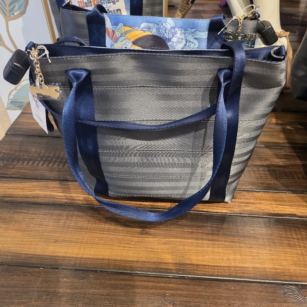 Disney Parks Harveys Pinocchio Tote Bag - Picture 5 of 11